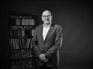 Dr. Michael Heinrich, Mittelbuchen